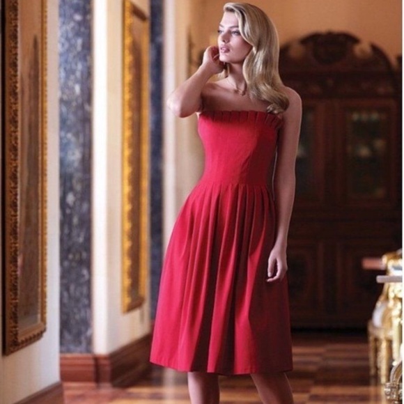 ANTONIO MELANI Dresses & Skirts - Antonio Melani Red Cocktail Dress size 8